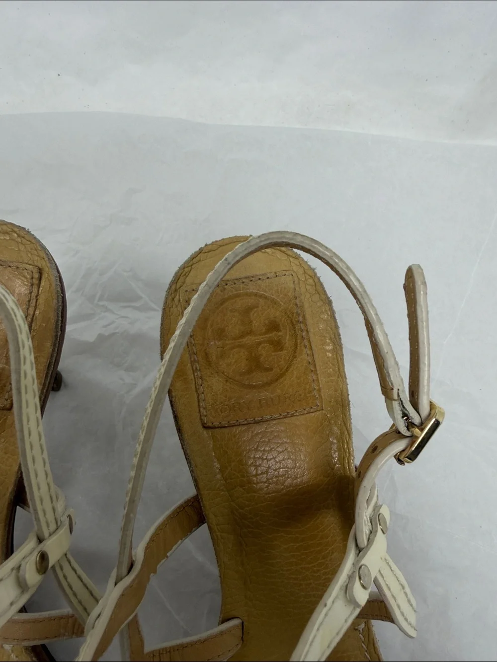 Tory Burch Kailey Size 9 Beige Patent Leather Slingback Sandals